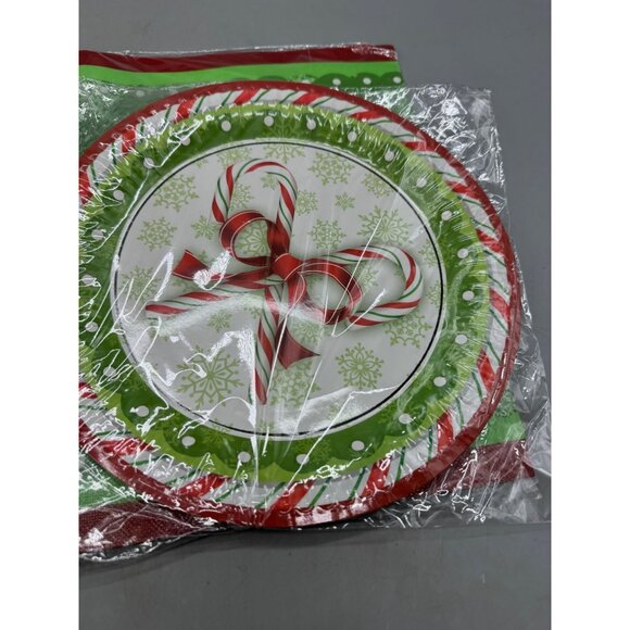 Holiday Plates & Napkins place mat Set of 4 each With Candy Cane Design READ - Picture 3 of 7